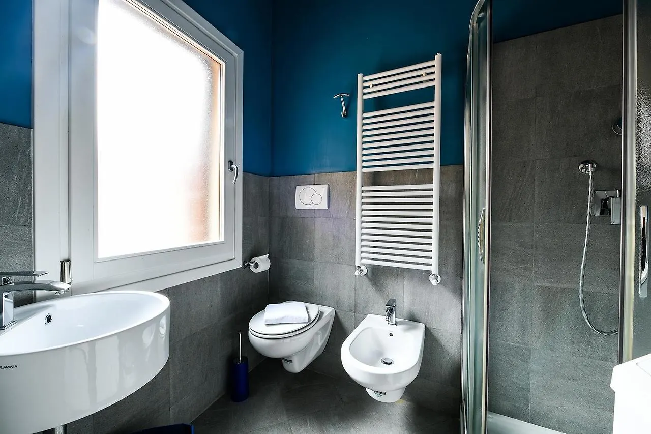 Frari Luxury Apartment Venice 0*,  Italy